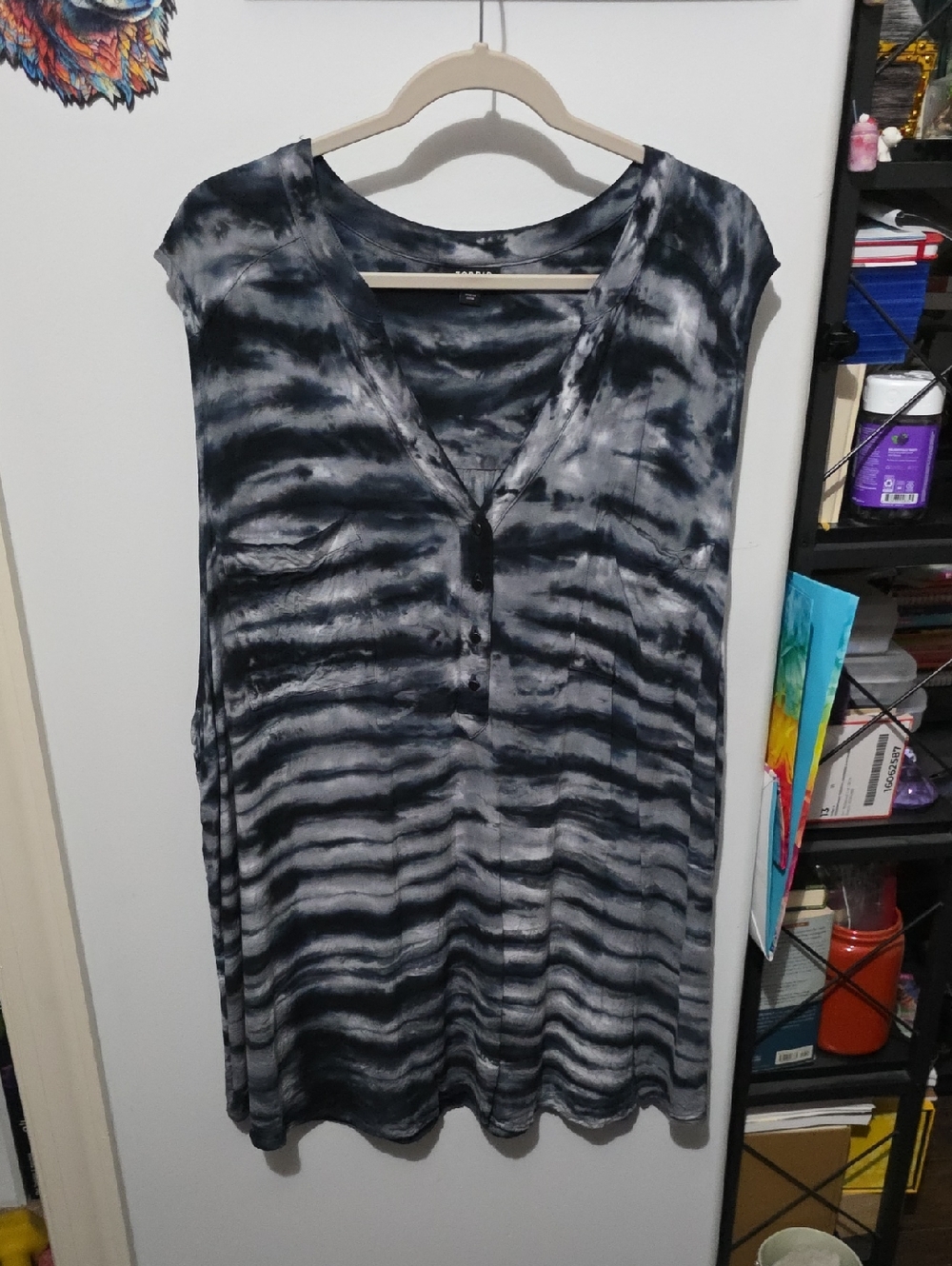 torrid Black & Gray Tie-Dye V-Neck Top